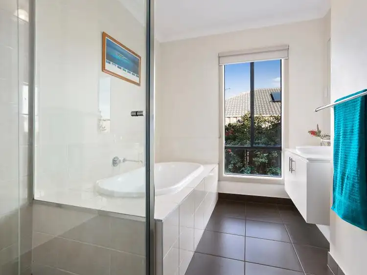 Fifth view of Homely house listing, 2 Vitae Court, Doreen VIC 3754