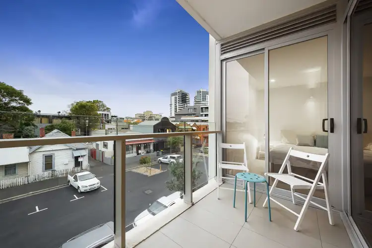 220/99 Dow Street, Port Melbourne VIC 3207