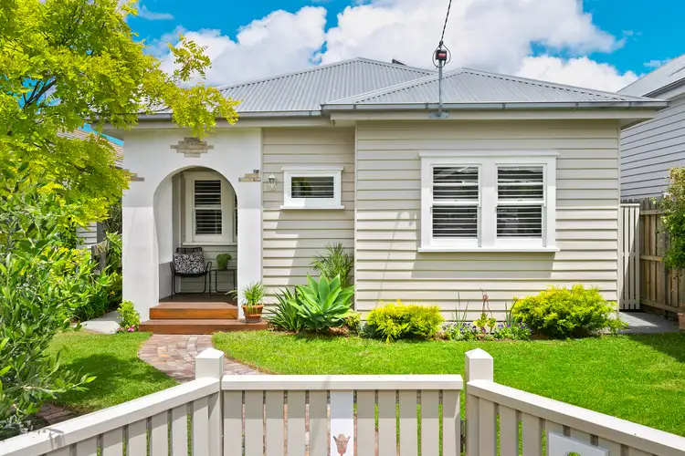 12 Thorne Street, East Geelong VIC 3219
