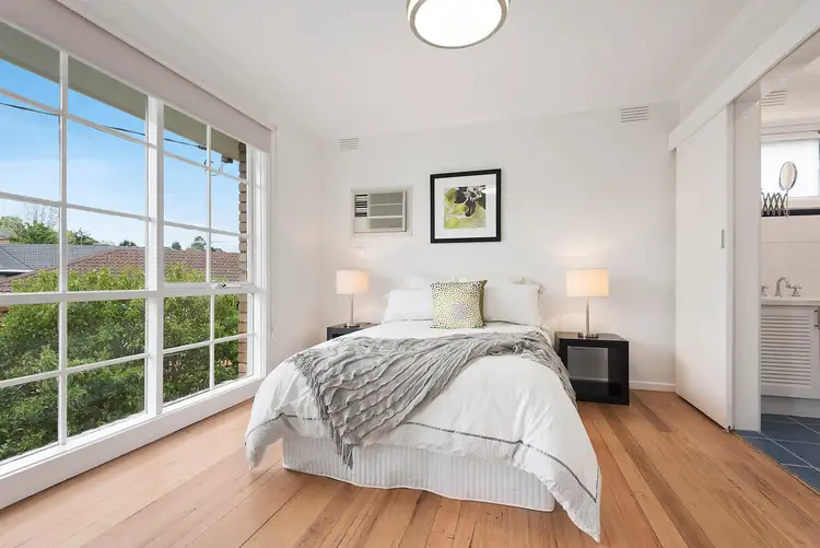 Fifth view of Homely house listing, 4 Jason Court, Viewbank VIC 3084