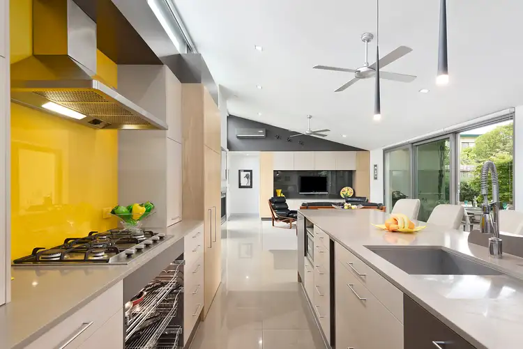 Fourth view of Homely house listing, 207 Cape Street, Heidelberg VIC 3084