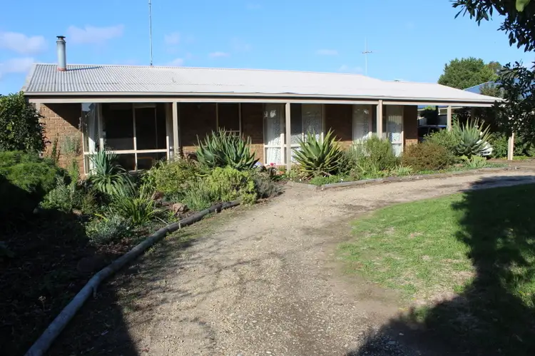 8 Arden Street, Longford VIC 3851