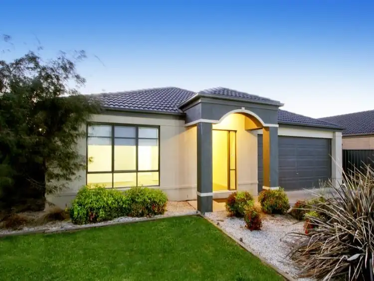 5 Dryden Place, Sale VIC 3850