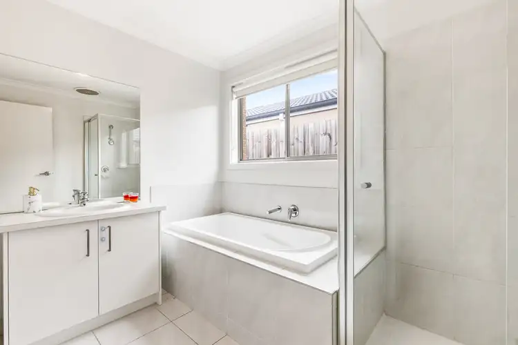 Sixth view of Homely house listing, 5 Flicker Lane, Doreen VIC 3754
