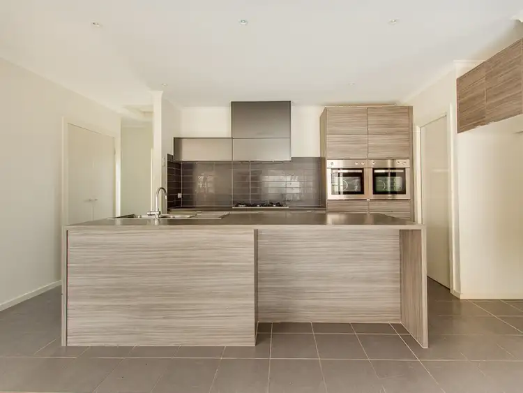 Fifth view of Homely house listing, 2 Laurina Avenue, Tarneit VIC 3029