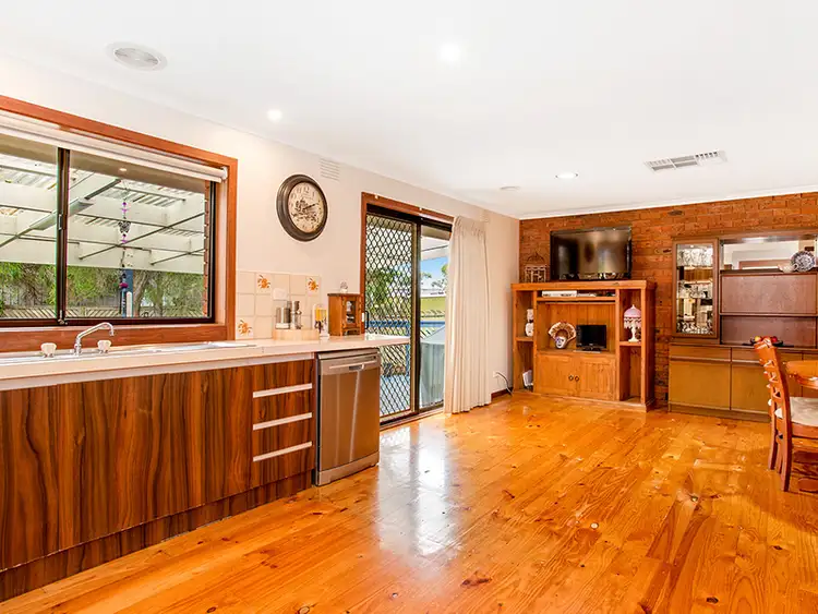 Fifth view of Homely house listing, 3 Ailsa Court, Sunbury VIC 3429