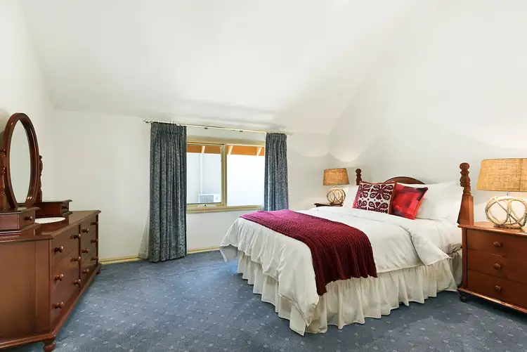 Sixth view of Homely townhouse listing, 1/20-22 Ivanhoe Parade, Ivanhoe VIC 3079