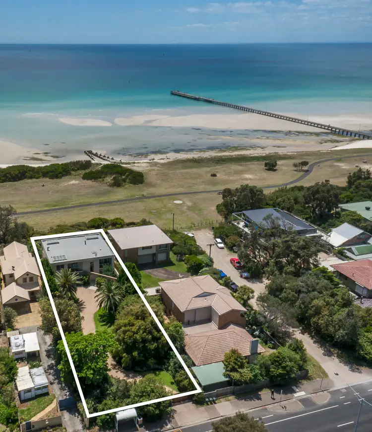 892 Point Nepean Road, Rosebud VIC 3939