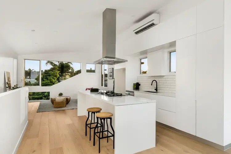 57/15 Beach Street, Port Melbourne VIC 3207
