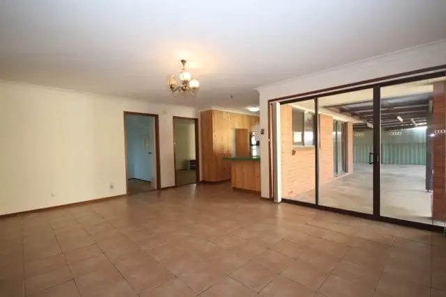 Fifth view of Homely house listing, 2 Gregory Crescent, Lake Albert NSW 2650