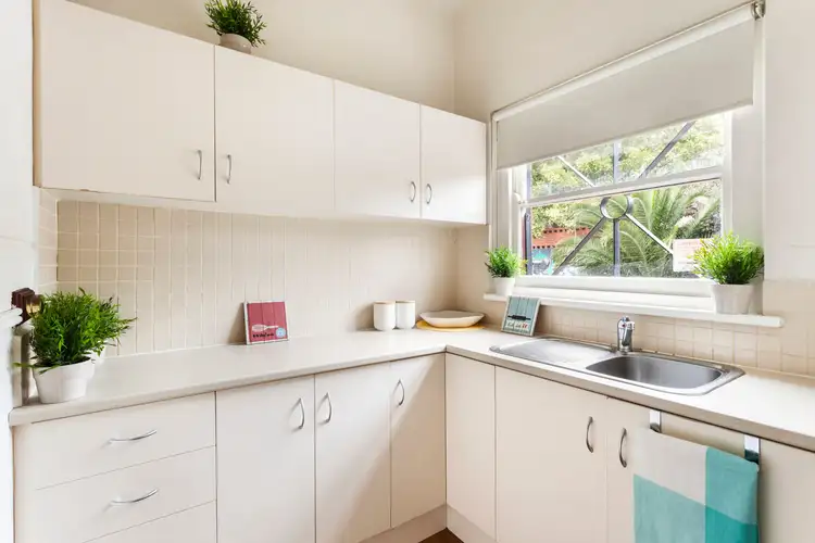 Third view of Homely apartment listing, 5/1 Coleridge Street, Elwood VIC 3184