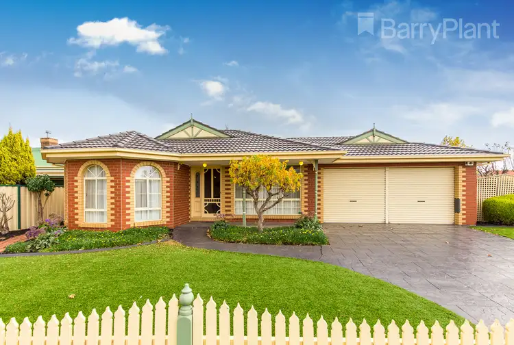 17 Honeysuckle Place, Hoppers Crossing VIC 3029