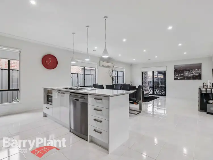 Fifth view of Homely house listing, 21 Fleur Way, Truganina VIC 3029