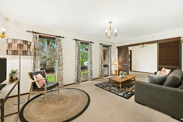 Second view of Homely house listing, 19 Crampton Crescent, Rosanna VIC 3084