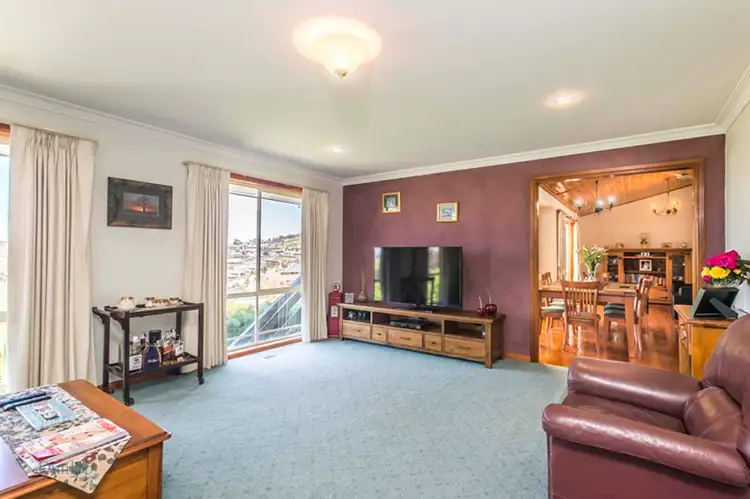 Sixth view of Homely house listing, 10 James Close, Sunbury VIC 3429