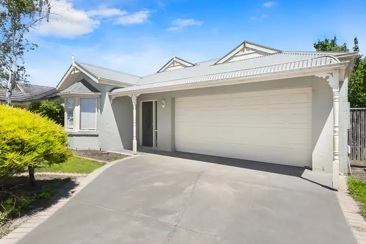 12 Cathedral Close, Pakenham VIC 3810