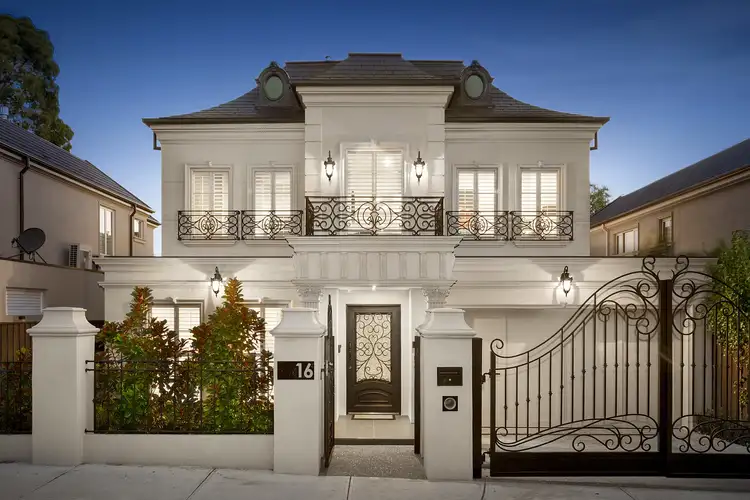 16 Mount Street, Kew VIC 3101