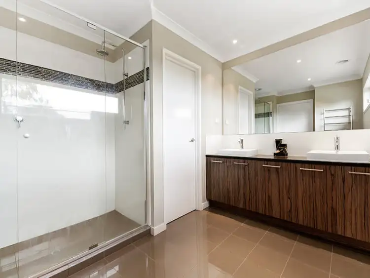 Sixth view of Homely house listing, 118 Hazel Glen Drive, Doreen VIC 3754