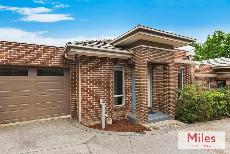 Main view of Homely unit listing, 4/152 Hawdon Street, Heidelberg VIC 3084