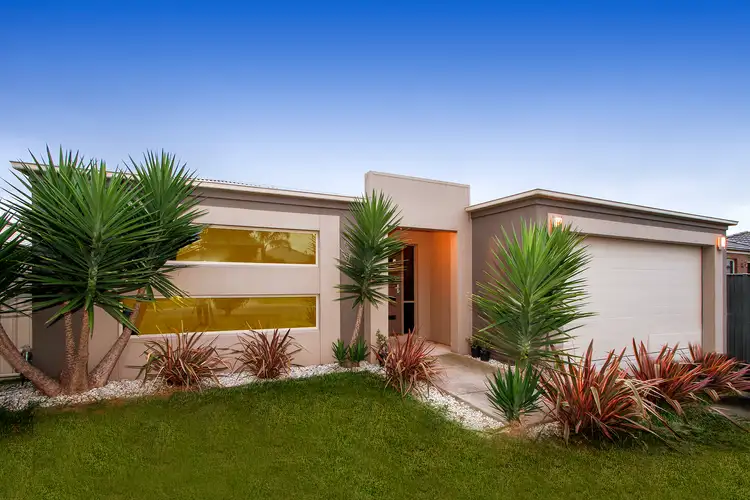 15 Dryden Place, Sale VIC 3850