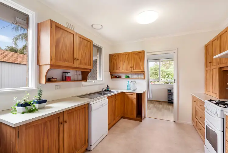 Fourth view of Homely house listing, 7 Meadowbank Avenue, Doncaster VIC 3108
