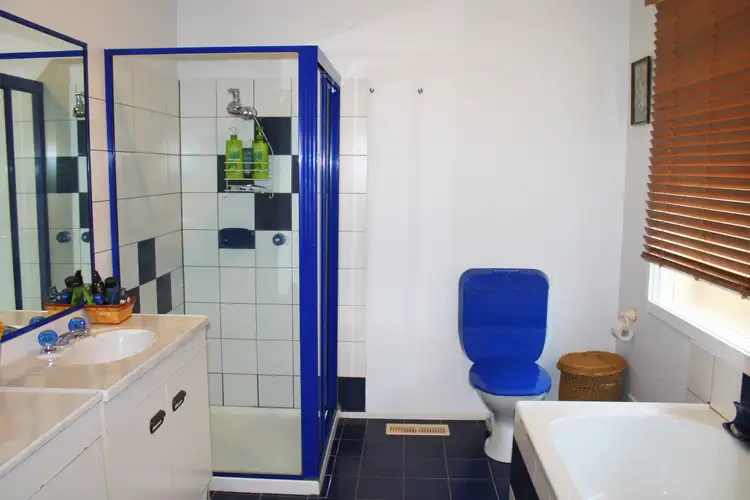 Sixth view of Homely house listing, 23 Fenfield  Street, Cranbourne VIC 3977