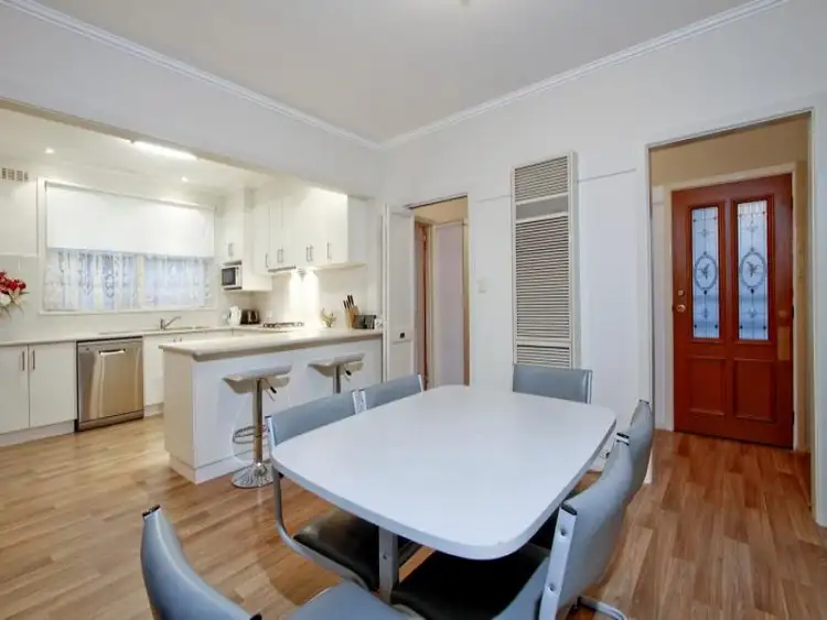 Fifth view of Homely house listing, 10 Templeton Street, Sale VIC 3850