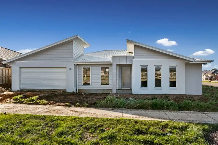 1/35 Parkside Avenue, Romsey VIC 3434