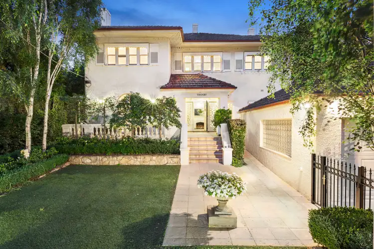 18 Moonga Road, Toorak VIC 3142