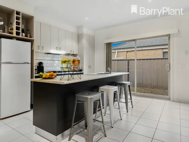 Fifth view of Homely unit listing, 2/43 Knightsbridge Drive, Tarneit VIC 3029