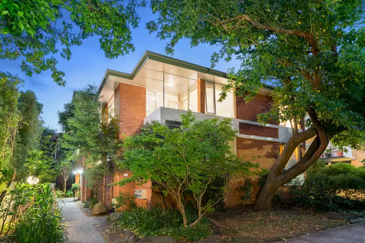 3/4 Maple Grove, Toorak VIC 3142