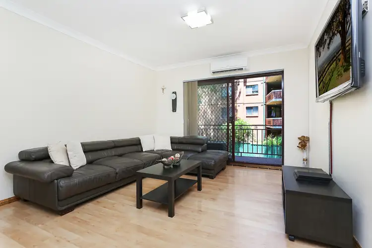 1/50-52 Macquarie Place, Mortdale NSW 2223