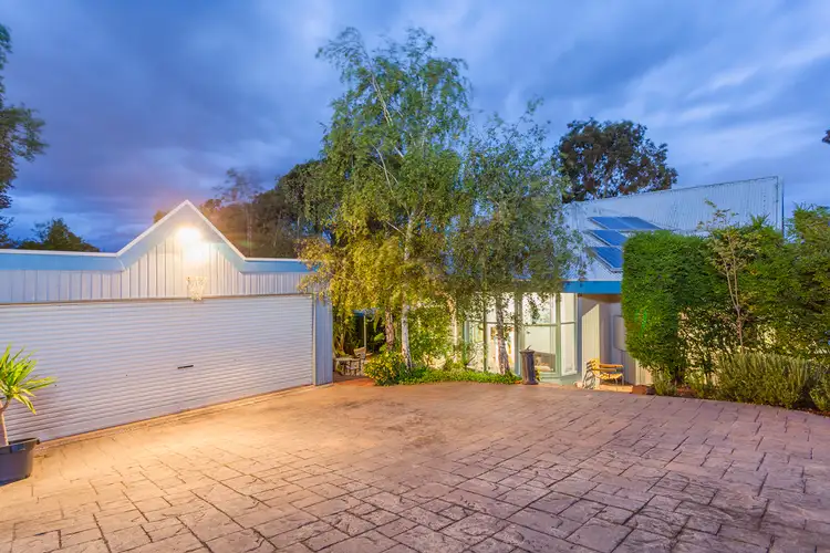 19 Lansell Drive, Highton VIC 3216