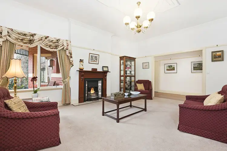 Second view of Homely house listing, 11 Jedem Close, Viewbank VIC 3084