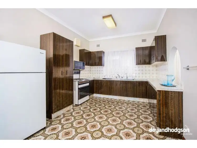 Fifth view of Homely house listing, 32 Narani Crescent, Earlwood NSW 2206