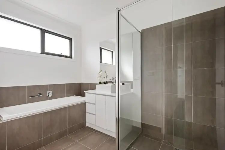 Fifth view of Homely house listing, 4 Taylor Link, Doreen VIC 3754