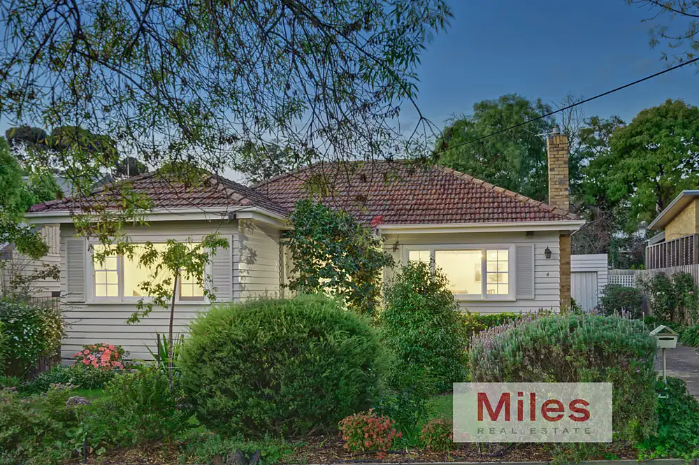 Main view of Homely house listing, 4 Leon Avenue, Rosanna VIC 3084
