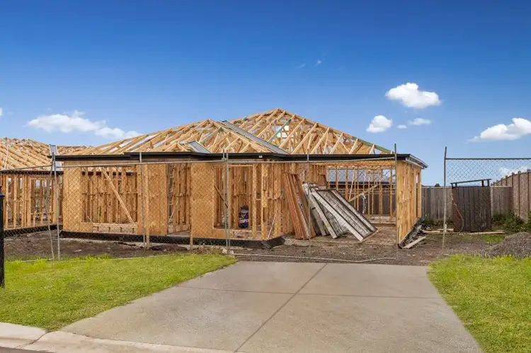 1 Dampiera Avenue, Wallan VIC 3756