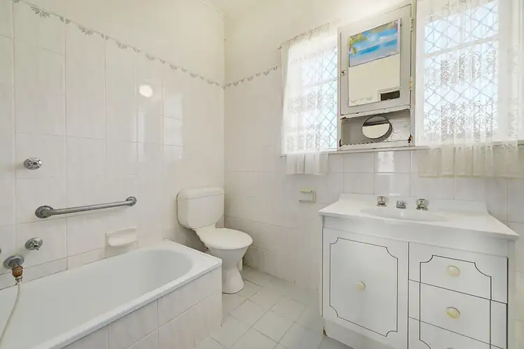Sixth view of Homely house listing, 5 Daphne Crescent, Bellfield VIC 3081