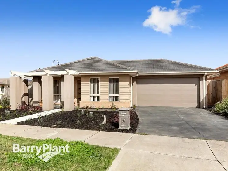 1 Tooradin Crescent, Doreen VIC 3754