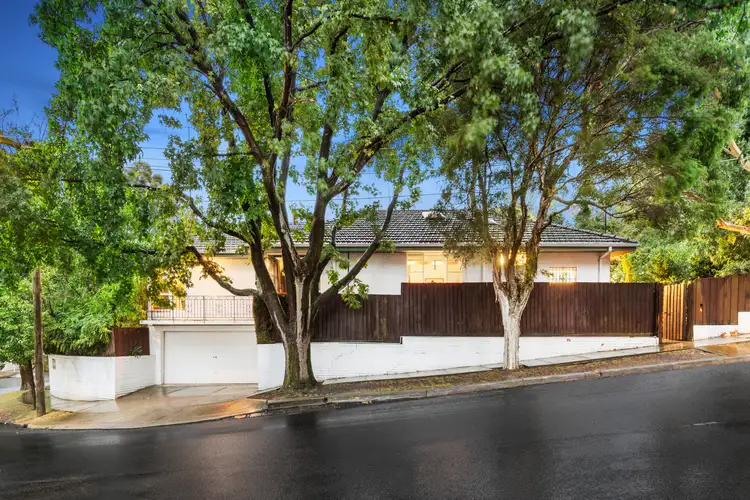 5 Nola Court, Toorak VIC 3142