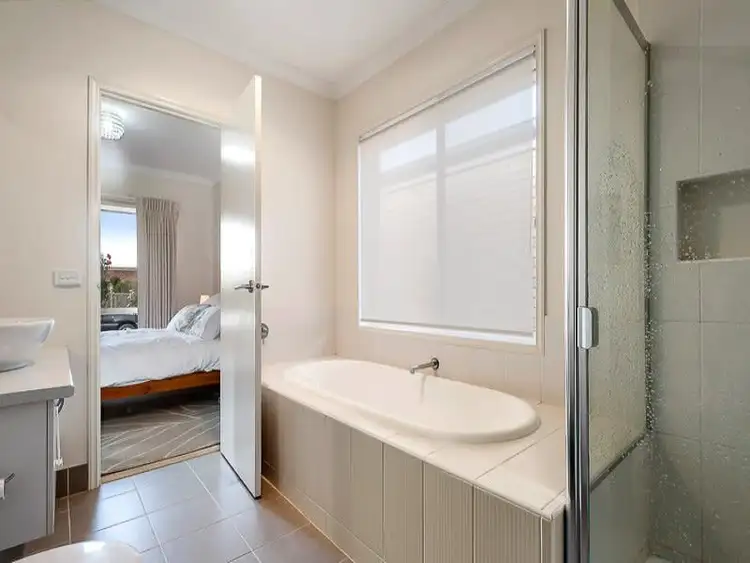 Fifth view of Homely house listing, 10 Getaway Drive, Doreen VIC 3754