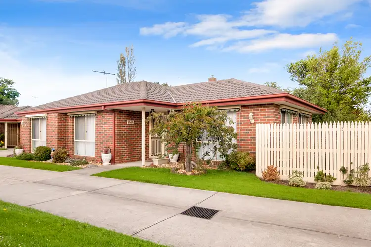2/28 Main Street, Pakenham VIC 3810