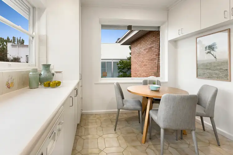 Sixth view of Homely apartment listing, 2/2 Martin Court, Toorak VIC 3142