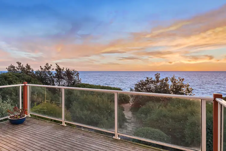 2 Orrong Avenue, Frankston VIC 3199