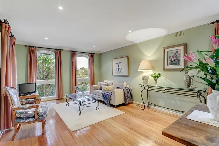 Second view of Homely house listing, 6 Crawley Court, Viewbank VIC 3084
