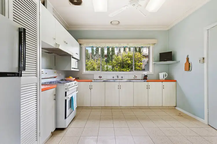 Fourth view of Homely house listing, 38 Castleton Road, Viewbank VIC 3084
