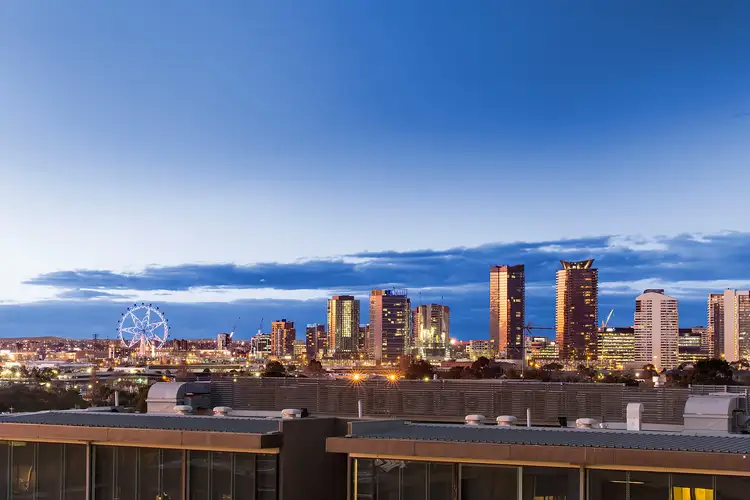 805/101 Bay Street, Port Melbourne VIC 3207