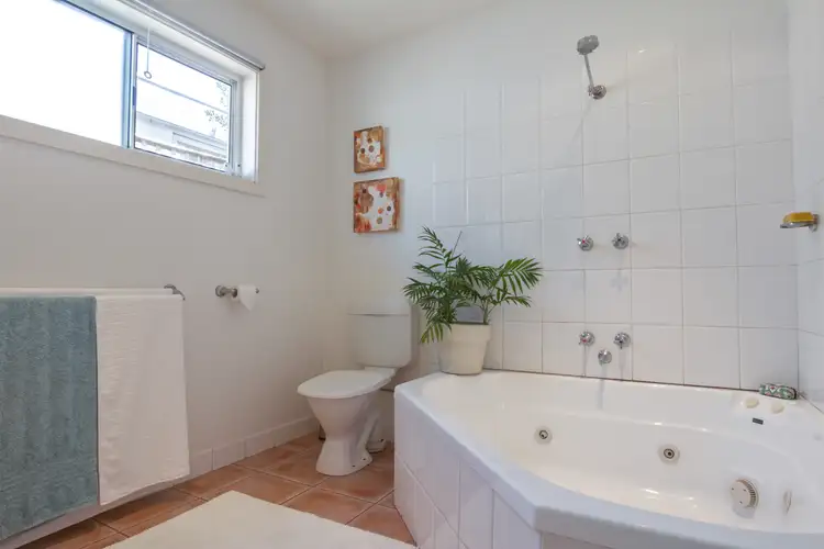Fifth view of Homely unit listing, 1/9 Beach Close, Point Lonsdale VIC 3225
