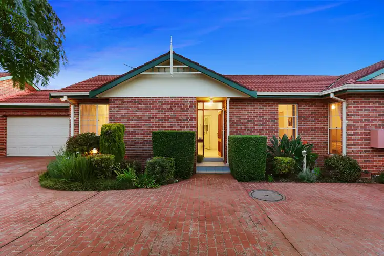 2/111 Belmore Road, Peakhurst NSW 2210